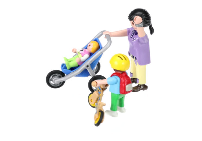 Mamá con niños Playmobil