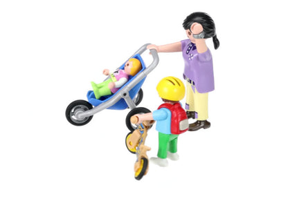 Mamá con niños Playmobil